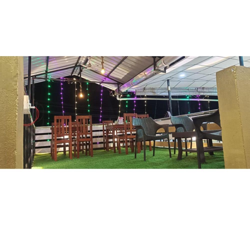 White Pearl Homestay 포트블레어 외부 사진